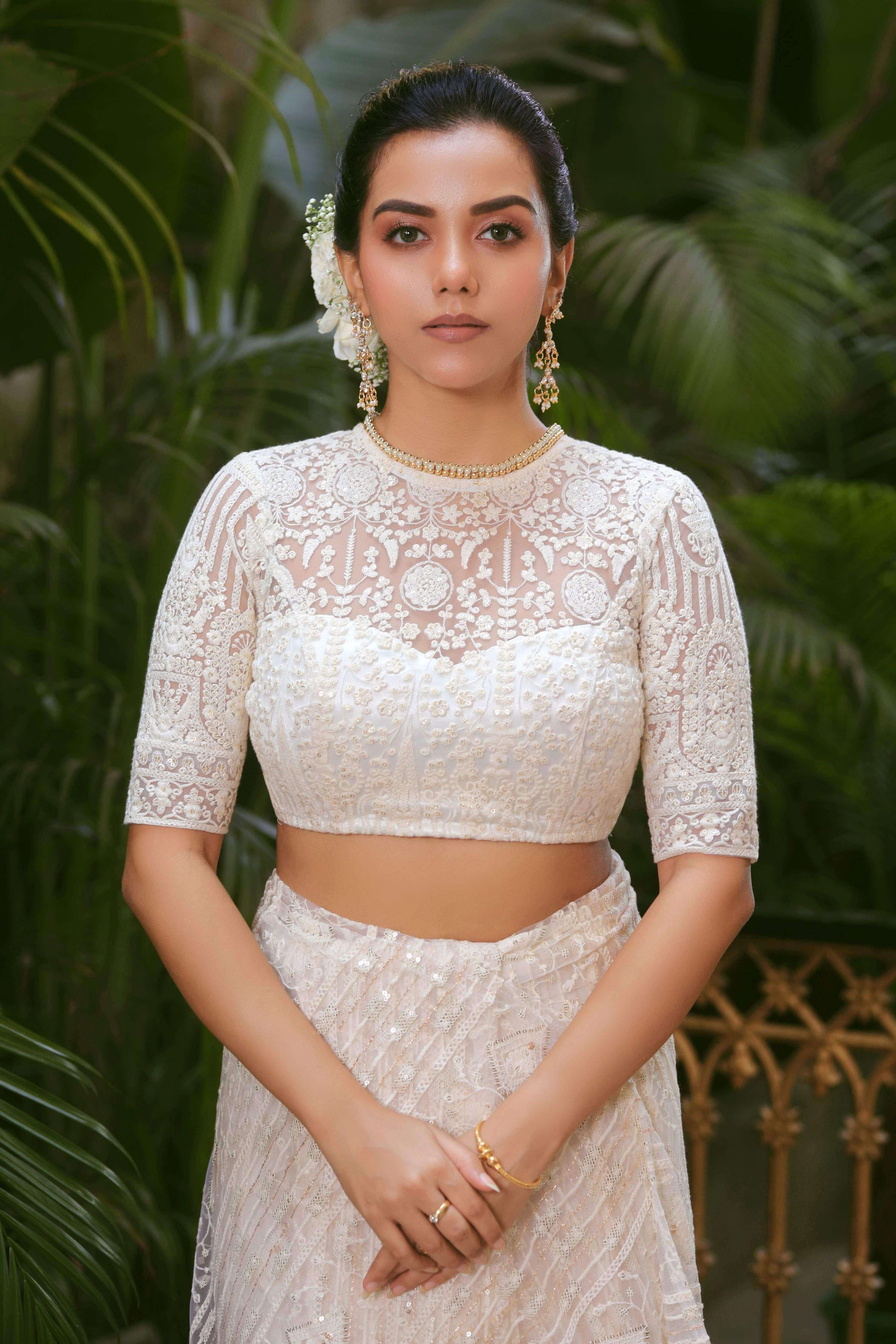 FITOOR SAREE WITH CHAANDNI CLASSIC BLOUSE — view 19